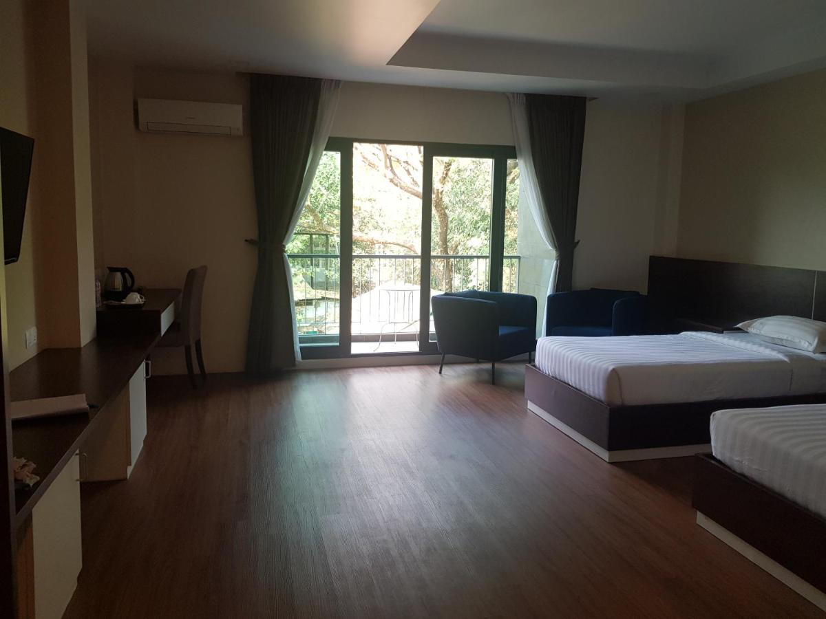 Airport Avenue Hotel Gyogon Екстер'єр фото