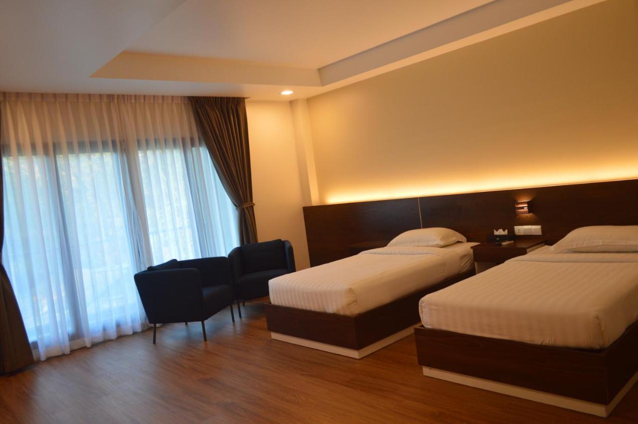 Airport Avenue Hotel Gyogon Екстер'єр фото