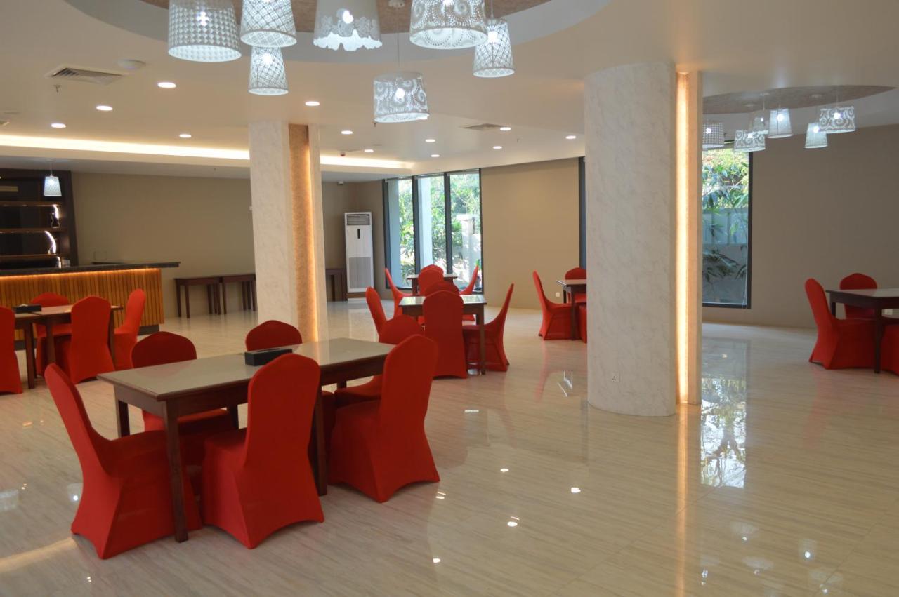 Airport Avenue Hotel Gyogon Екстер'єр фото